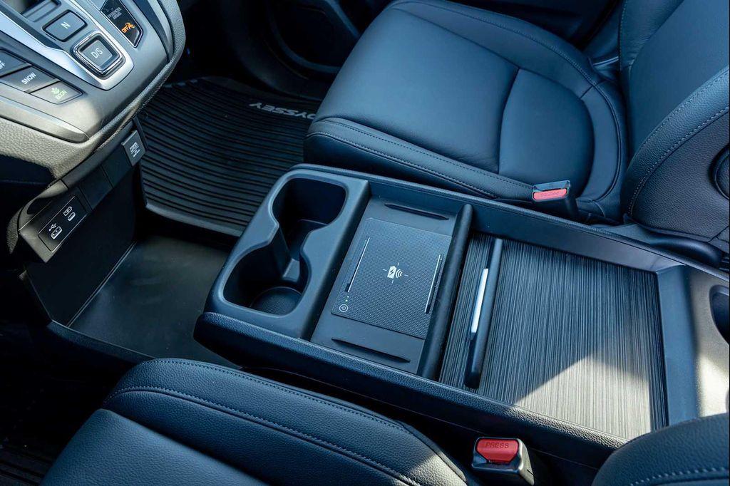 new 2026 Honda Odyssey car, priced at $42,290