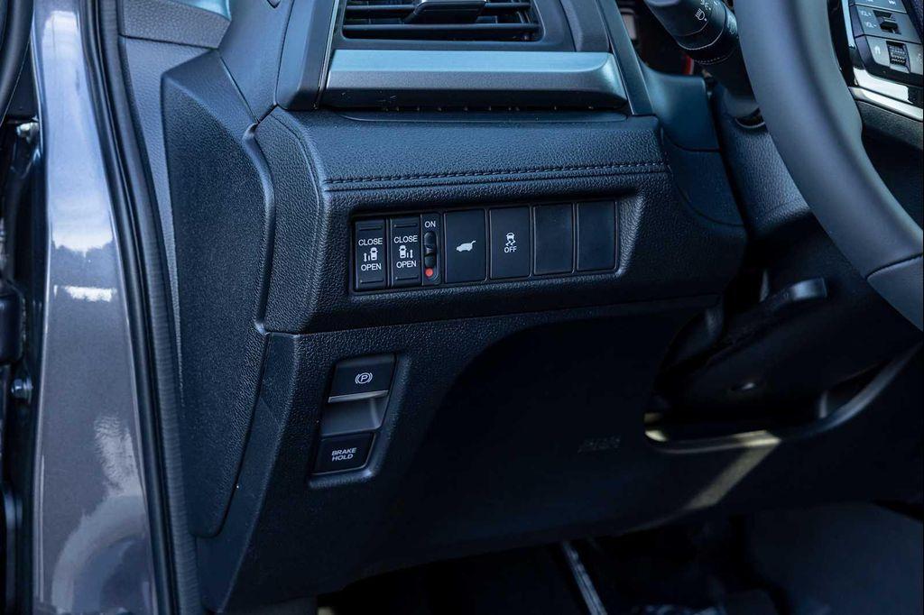 new 2026 Honda Odyssey car, priced at $42,290