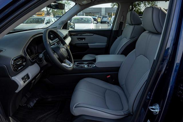 new 2025 Honda Pilot car, priced at $53,230