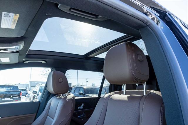 new 2025 Mercedes-Benz GLS 450 car, priced at $91,162