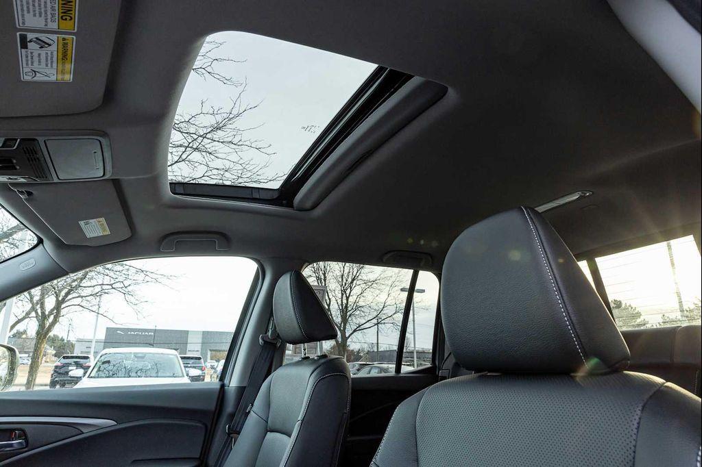 new 2025 Honda Ridgeline car, priced at $44,385