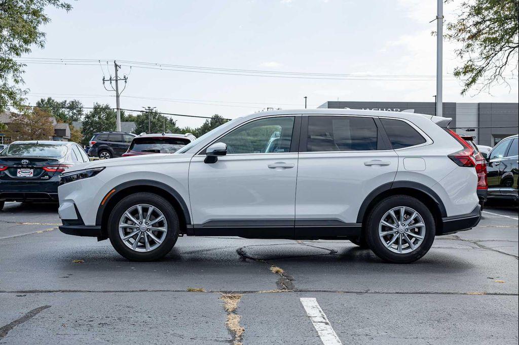 used 2023 Honda CR-V car, priced at $30,999