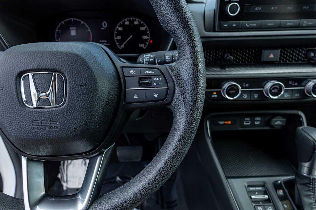 used 2023 Honda CR-V car, priced at $30,999
