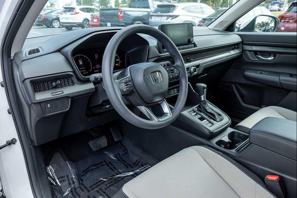 used 2023 Honda CR-V car, priced at $30,999