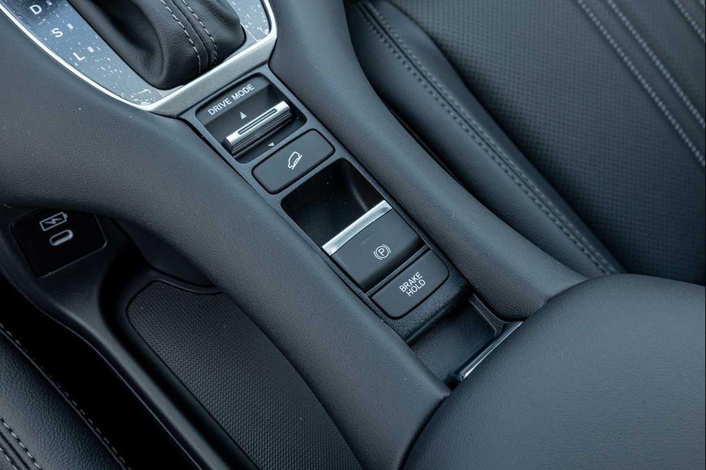 new 2026 Honda HR-V car, priced at $32,000