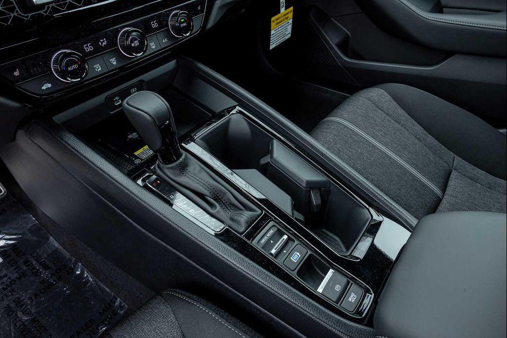 new 2025 Honda Accord Hybrid car, priced at $34,005