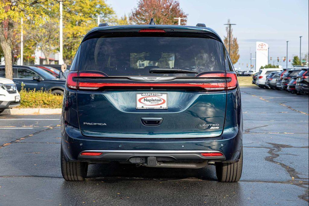 used 2023 Chrysler Pacifica car, priced at $38,500