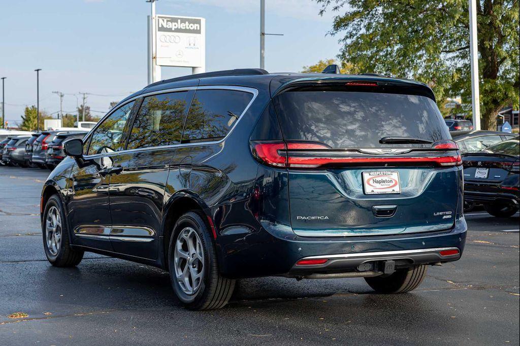 used 2023 Chrysler Pacifica car, priced at $38,500