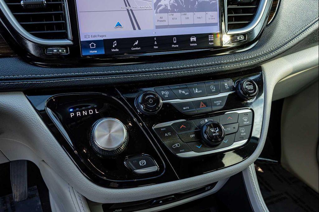 used 2023 Chrysler Pacifica car, priced at $38,500