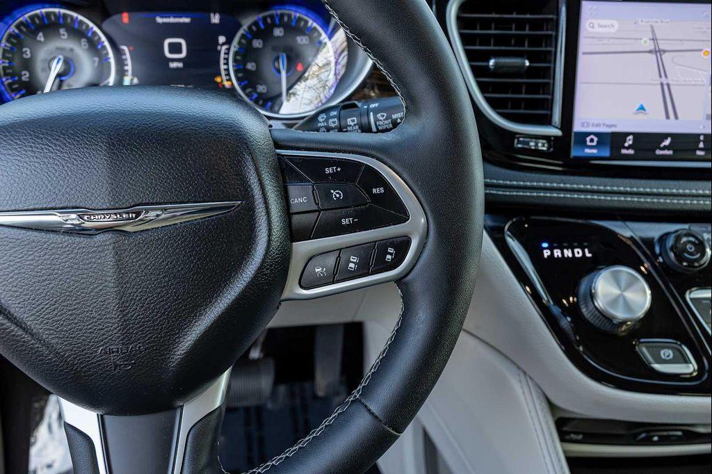 used 2023 Chrysler Pacifica car, priced at $38,500