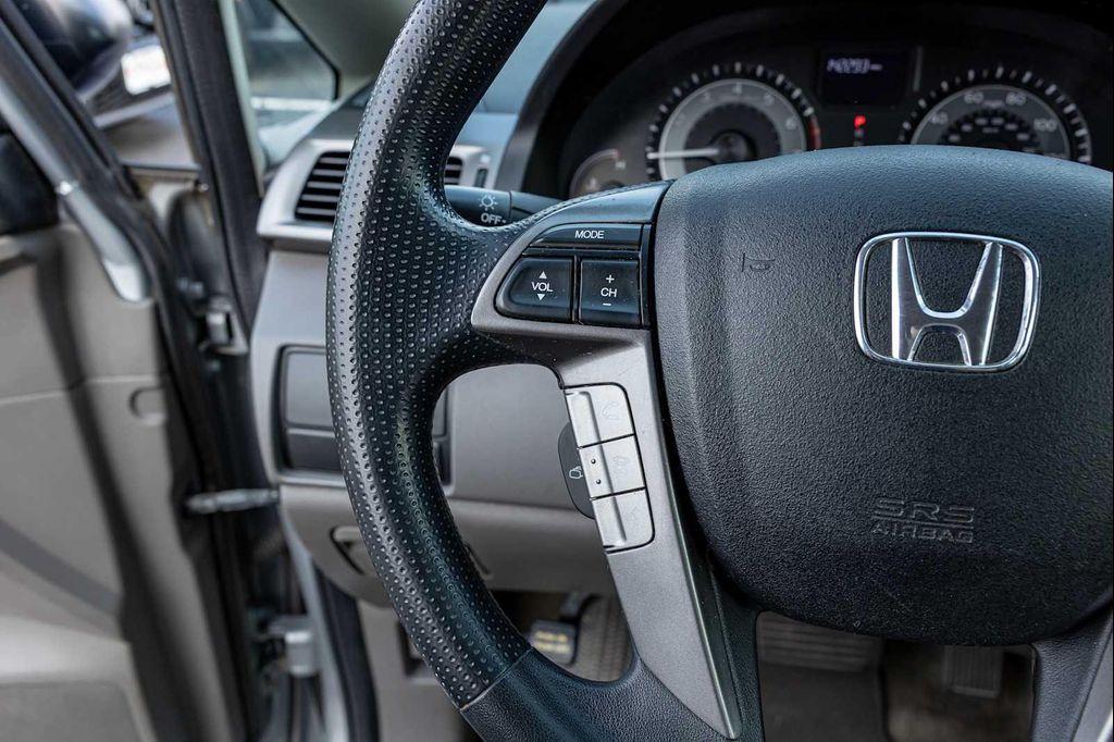 used 2016 Honda Odyssey car, priced at $13,900