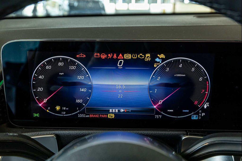 new 2025 Mercedes-Benz GLB 250 car, priced at $46,619