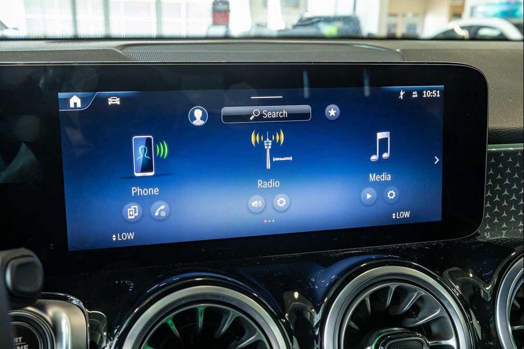 new 2025 Mercedes-Benz GLB 250 car, priced at $46,619