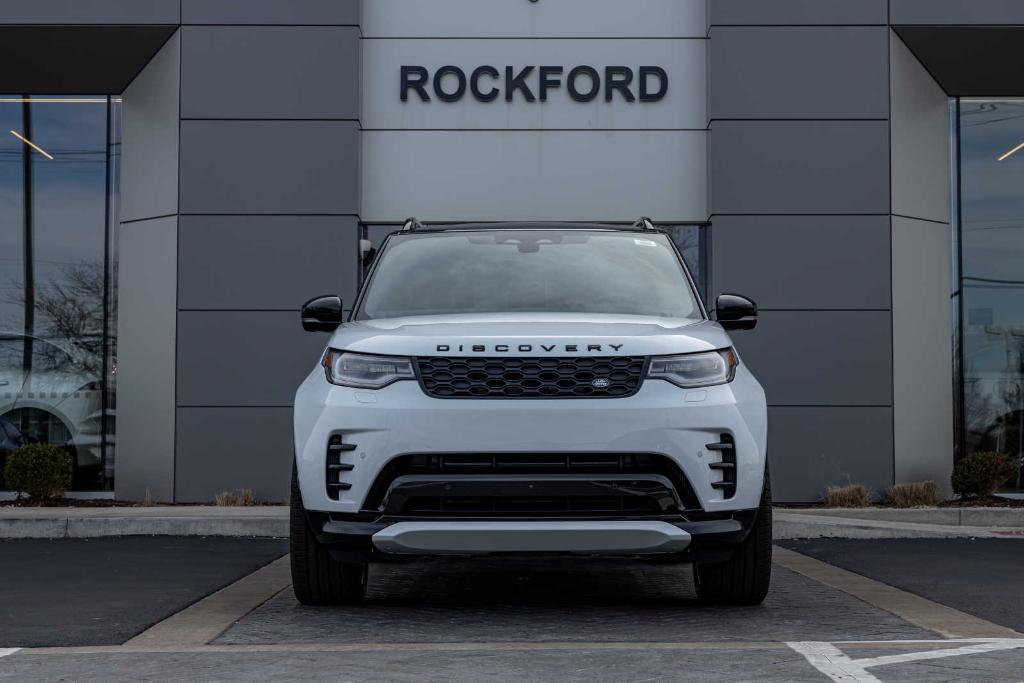 new 2024 Land Rover Discovery car, priced at $74,545
