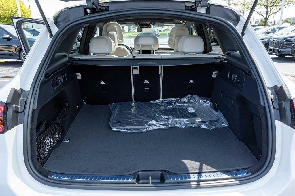 new 2025 Mercedes-Benz GLC 300 car, priced at $50,934