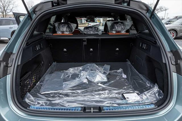 new 2025 Mercedes-Benz GLC 300 car, priced at $59,290