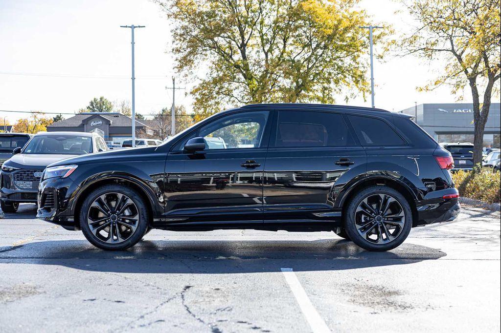 new 2026 Audi Q7 car, priced at $78,295