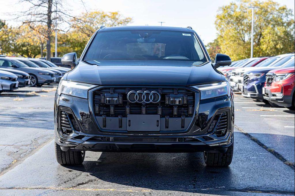 new 2026 Audi Q7 car, priced at $78,295
