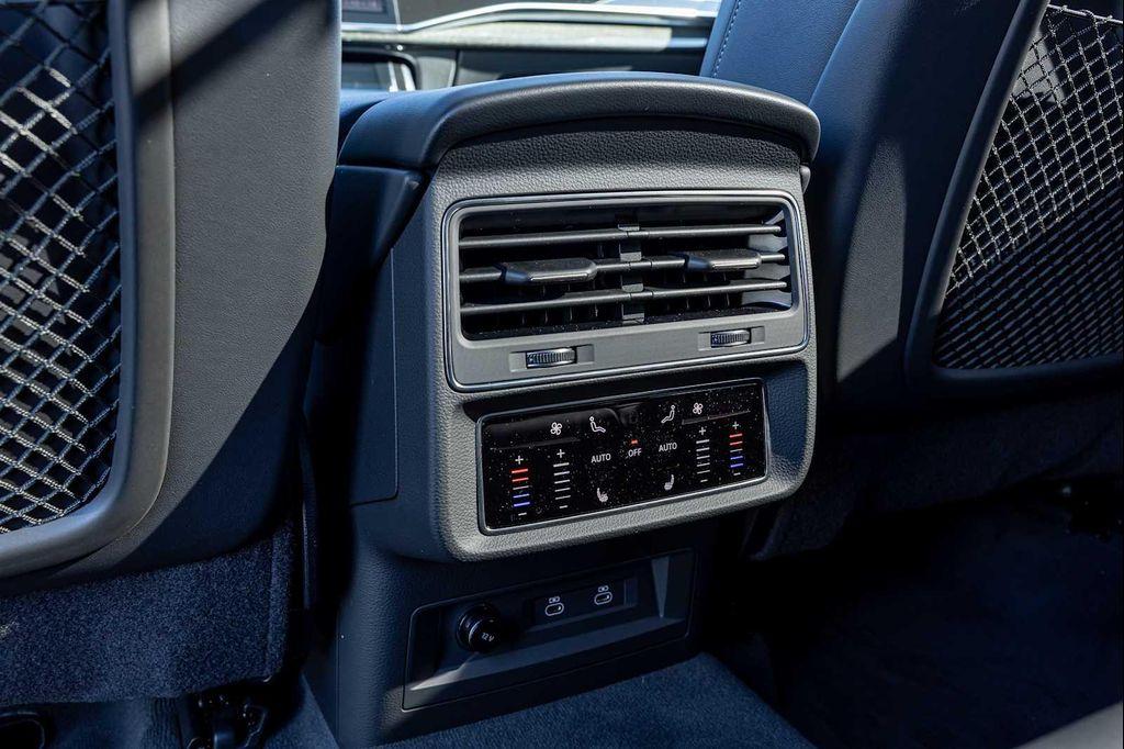 new 2026 Audi Q7 car, priced at $78,295