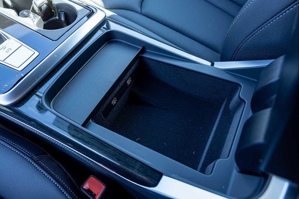 new 2026 Audi Q7 car, priced at $78,295