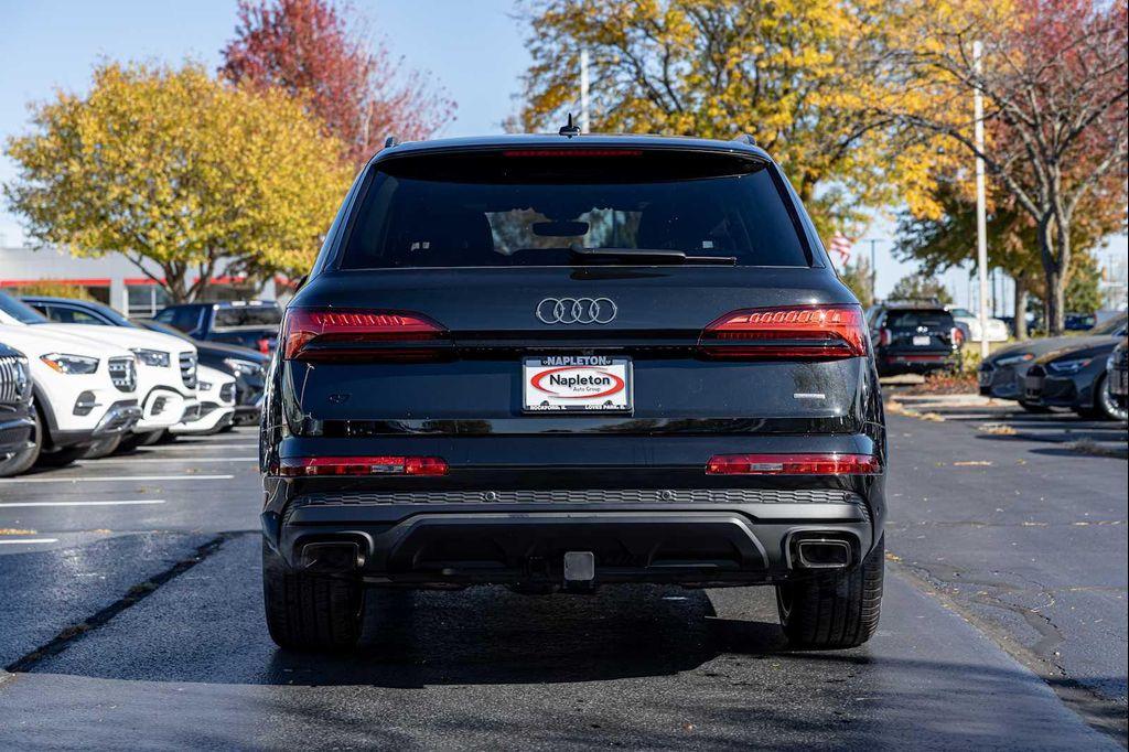 new 2026 Audi Q7 car, priced at $78,295