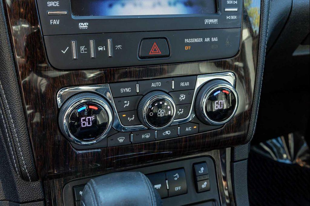used 2015 Chevrolet Traverse car, priced at $8,500