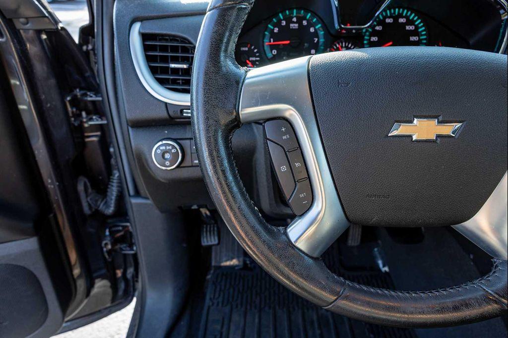 used 2015 Chevrolet Traverse car, priced at $8,500