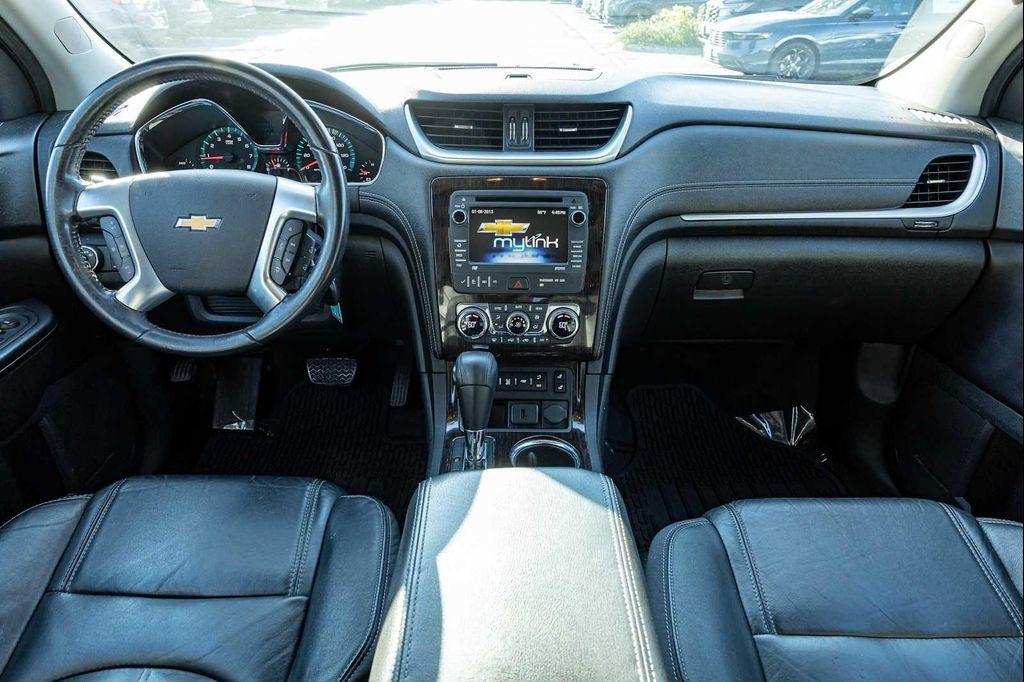 used 2015 Chevrolet Traverse car, priced at $8,500