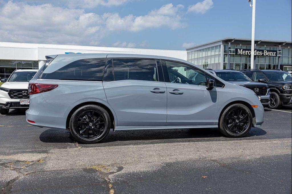 used 2024 Honda Odyssey car, priced at $34,450