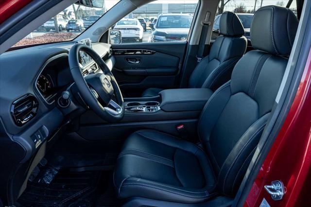 new 2025 Honda Pilot car, priced at $52,405