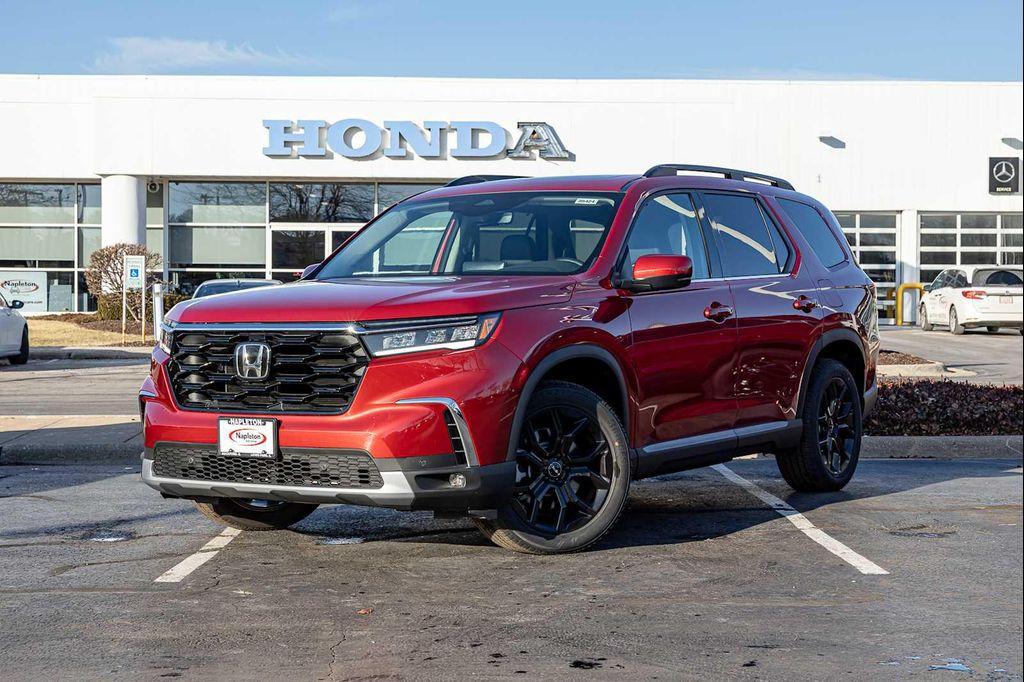 new 2025 Honda Pilot car, priced at $50,950