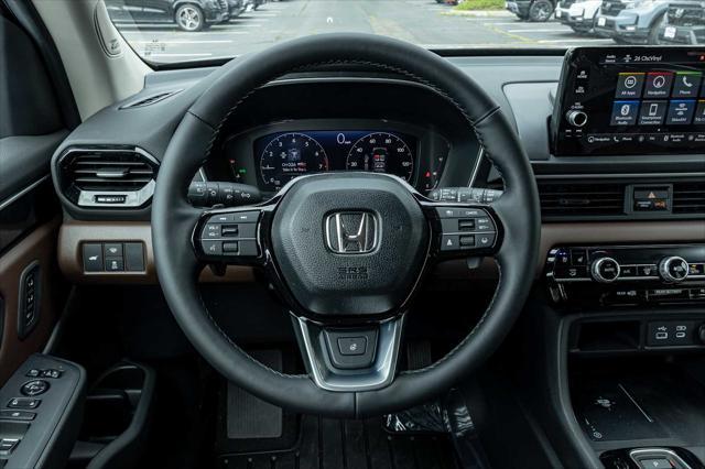 new 2025 Honda Pilot car, priced at $53,250