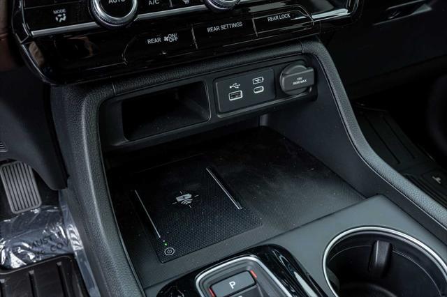 new 2025 Honda Pilot car, priced at $53,250