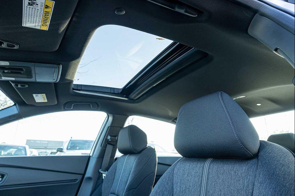 new 2025 Honda Accord Hybrid car, priced at $33,550