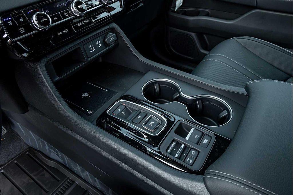 new 2025 Honda Pilot car, priced at $52,985