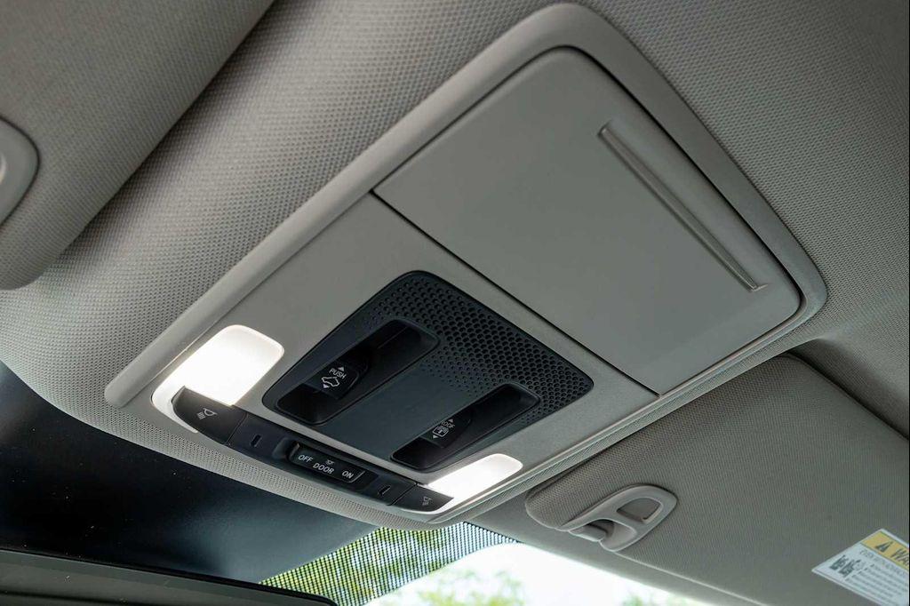 new 2025 Honda Pilot car, priced at $52,985