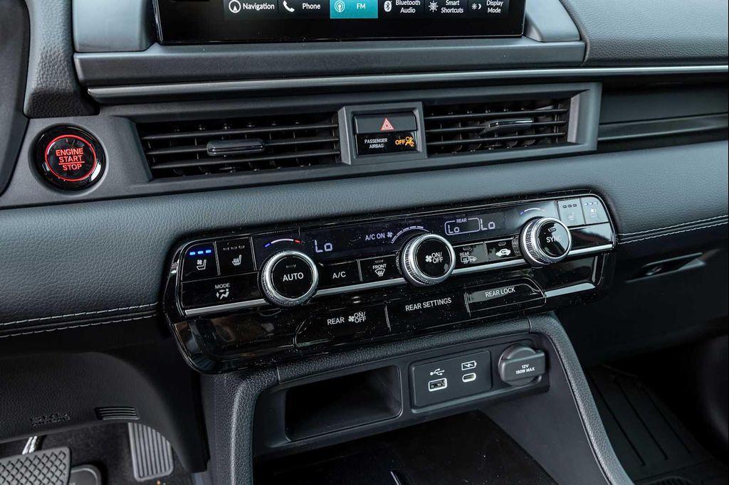 new 2025 Honda Pilot car, priced at $52,985