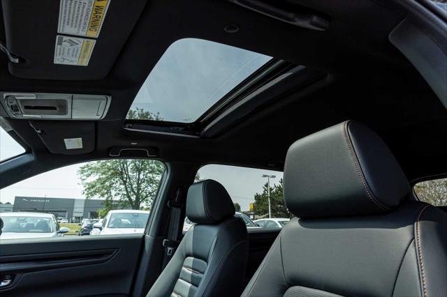 new 2025 Honda CR-V Hybrid car, priced at $39,200