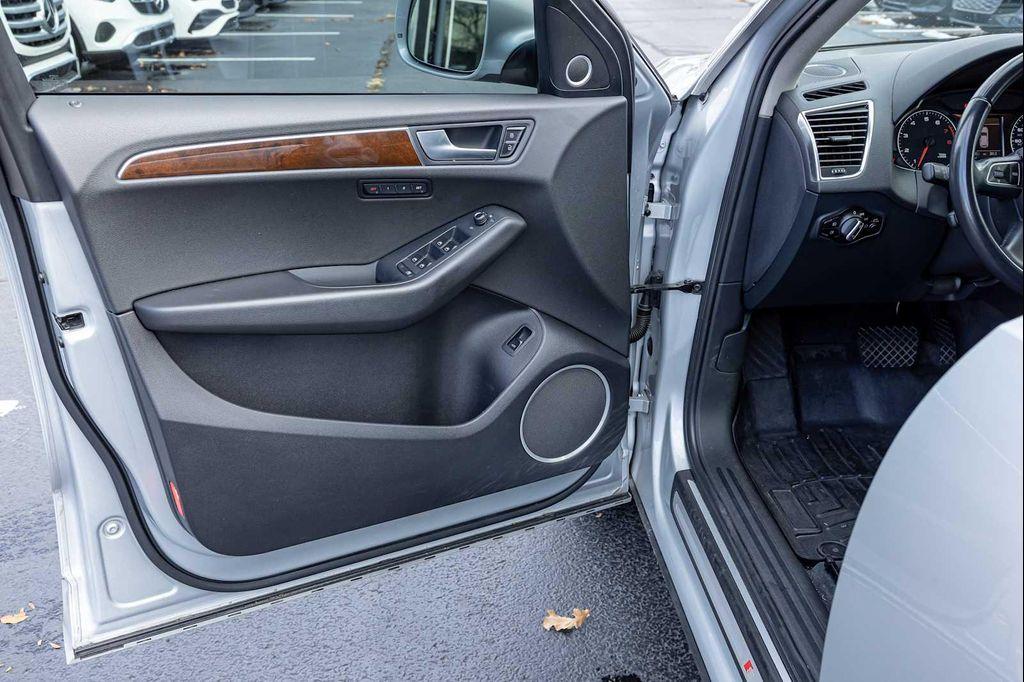 used 2012 Audi Q5 car, priced at $9,500