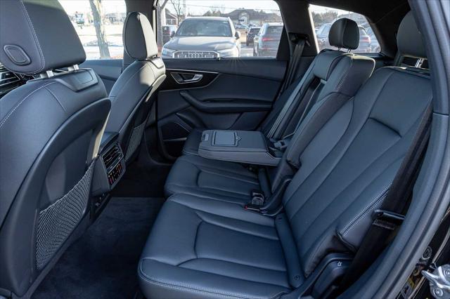 new 2025 Audi Q7 car, priced at $71,200