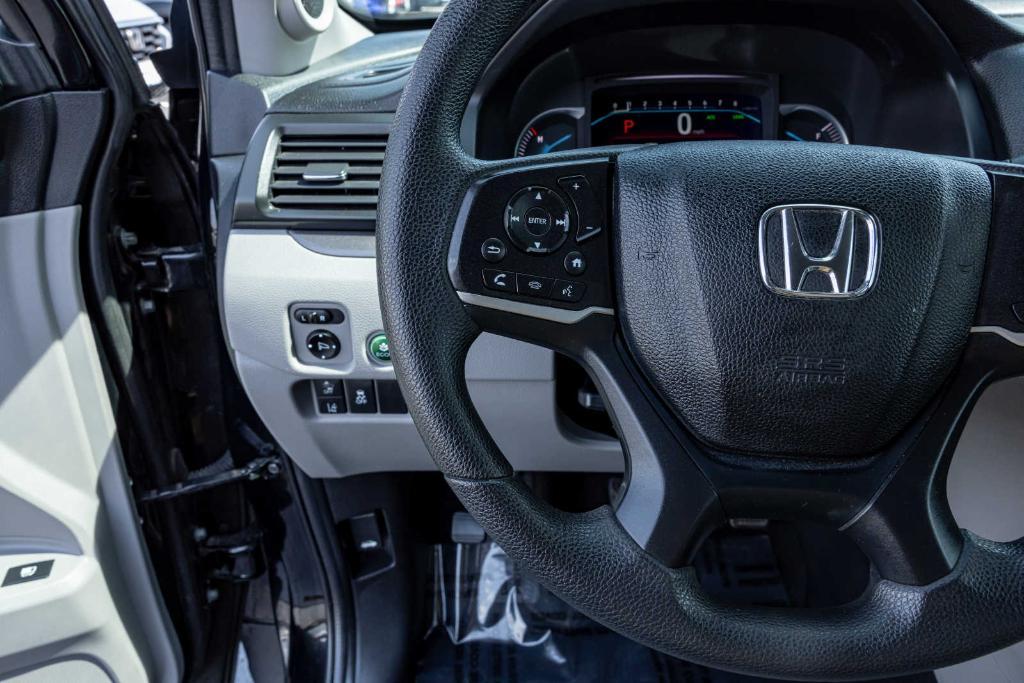 used 2021 Honda Pilot car, priced at $28,999