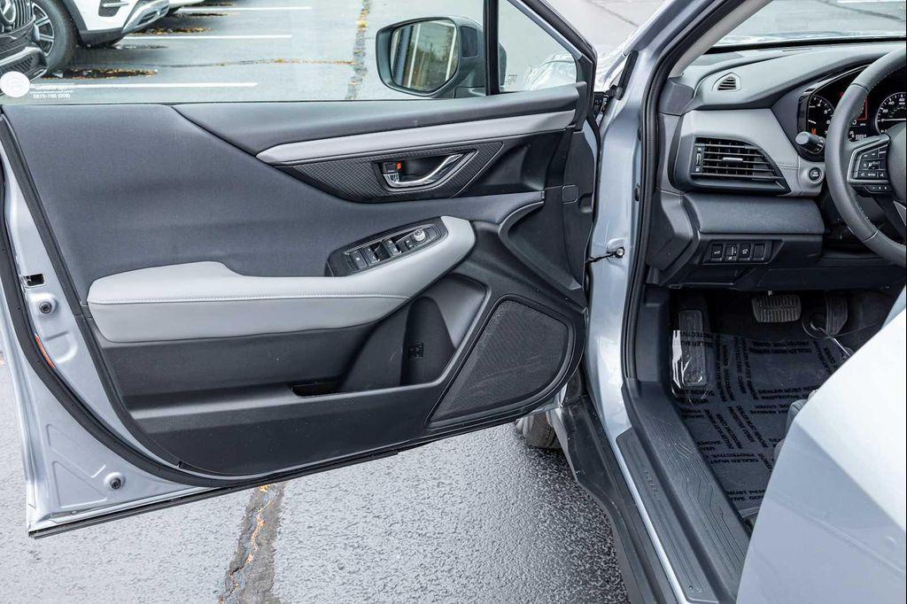 used 2025 Subaru Outback car, priced at $30,999