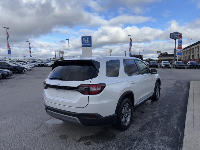 new 2025 Honda Pilot car, priced at $48,235