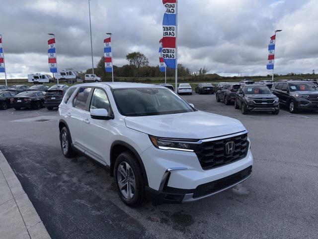 new 2025 Honda Pilot car, priced at $48,235