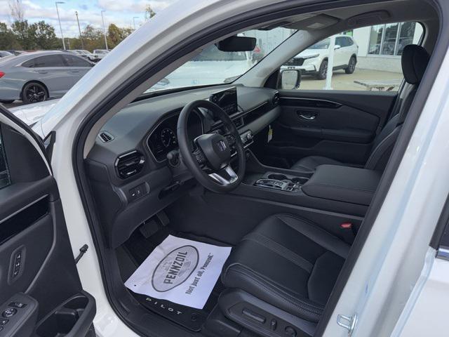 new 2025 Honda Pilot car, priced at $47,550