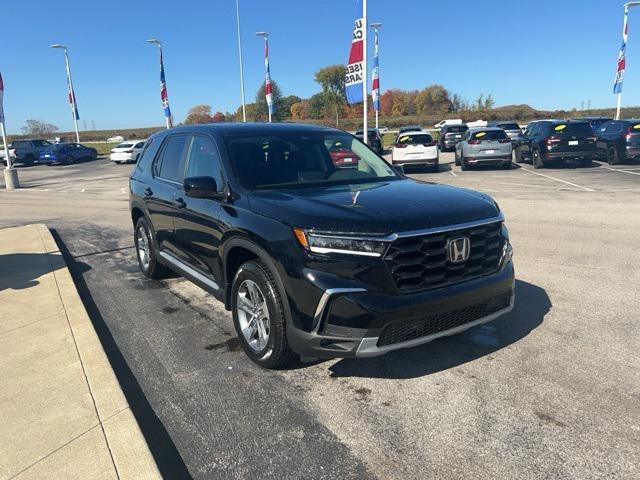 new 2025 Honda Pilot car, priced at $46,995