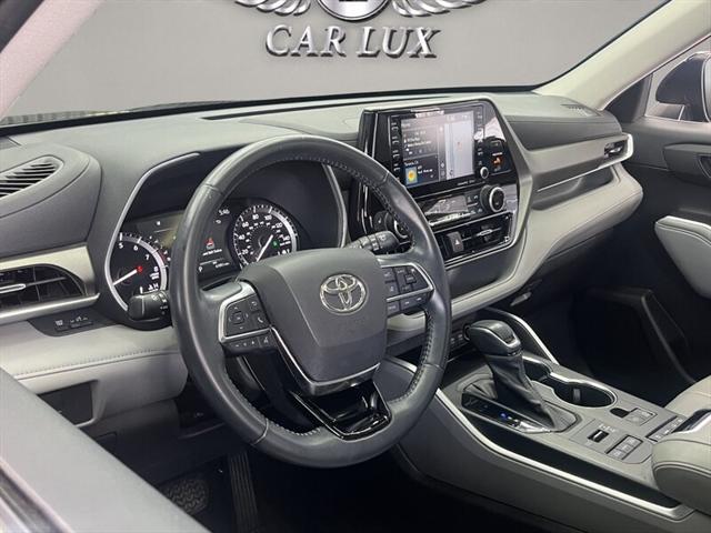 used 2021 Toyota Highlander car, priced at $28,979