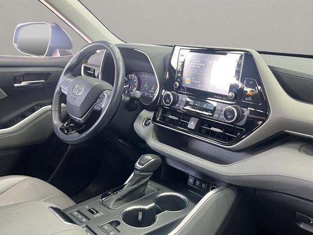 used 2021 Toyota Highlander car, priced at $28,979