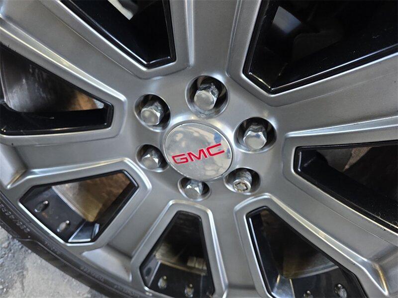 used 2017 GMC Yukon car, priced at $28,694