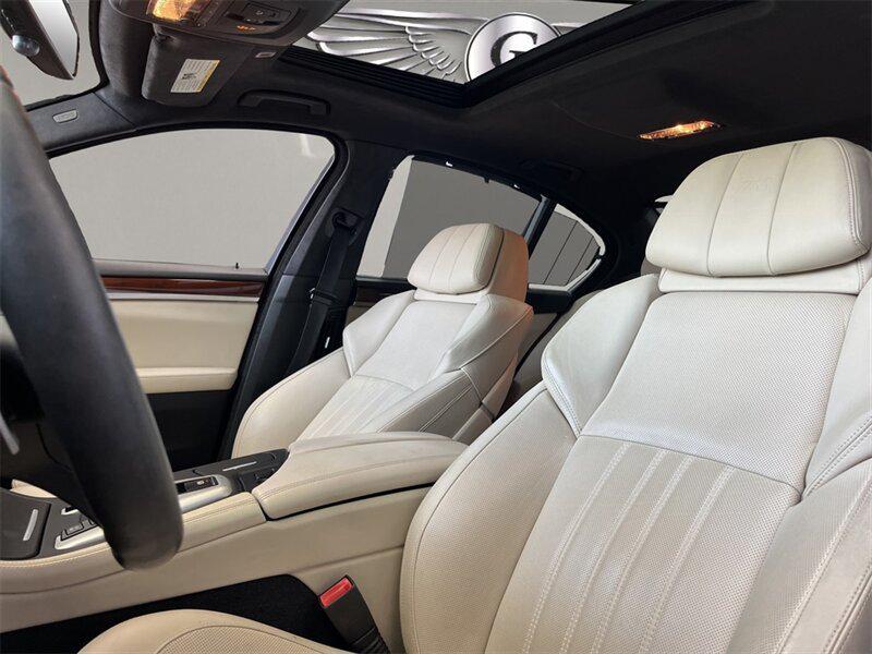 used 2015 BMW M5 car, priced at $36,979